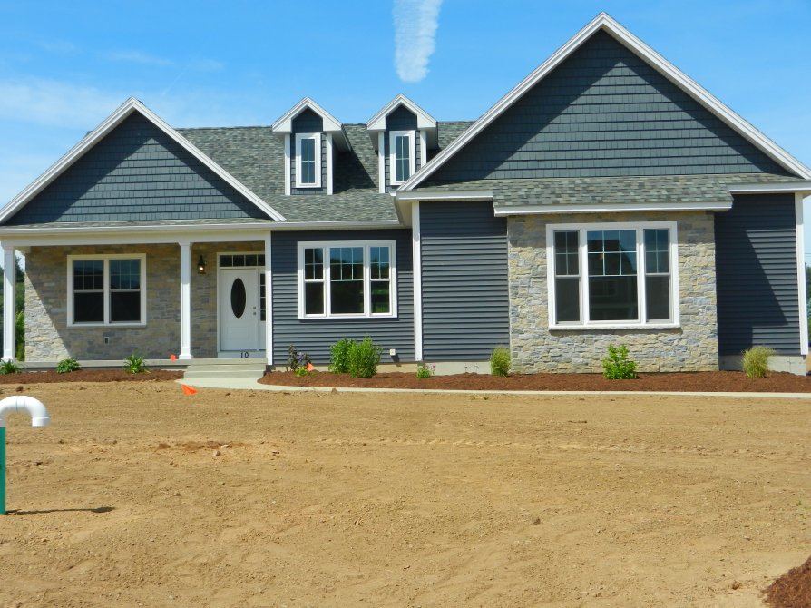 10 Sawgrass Lane Southwick, MA Sullivan & Sullivan Auctioneers